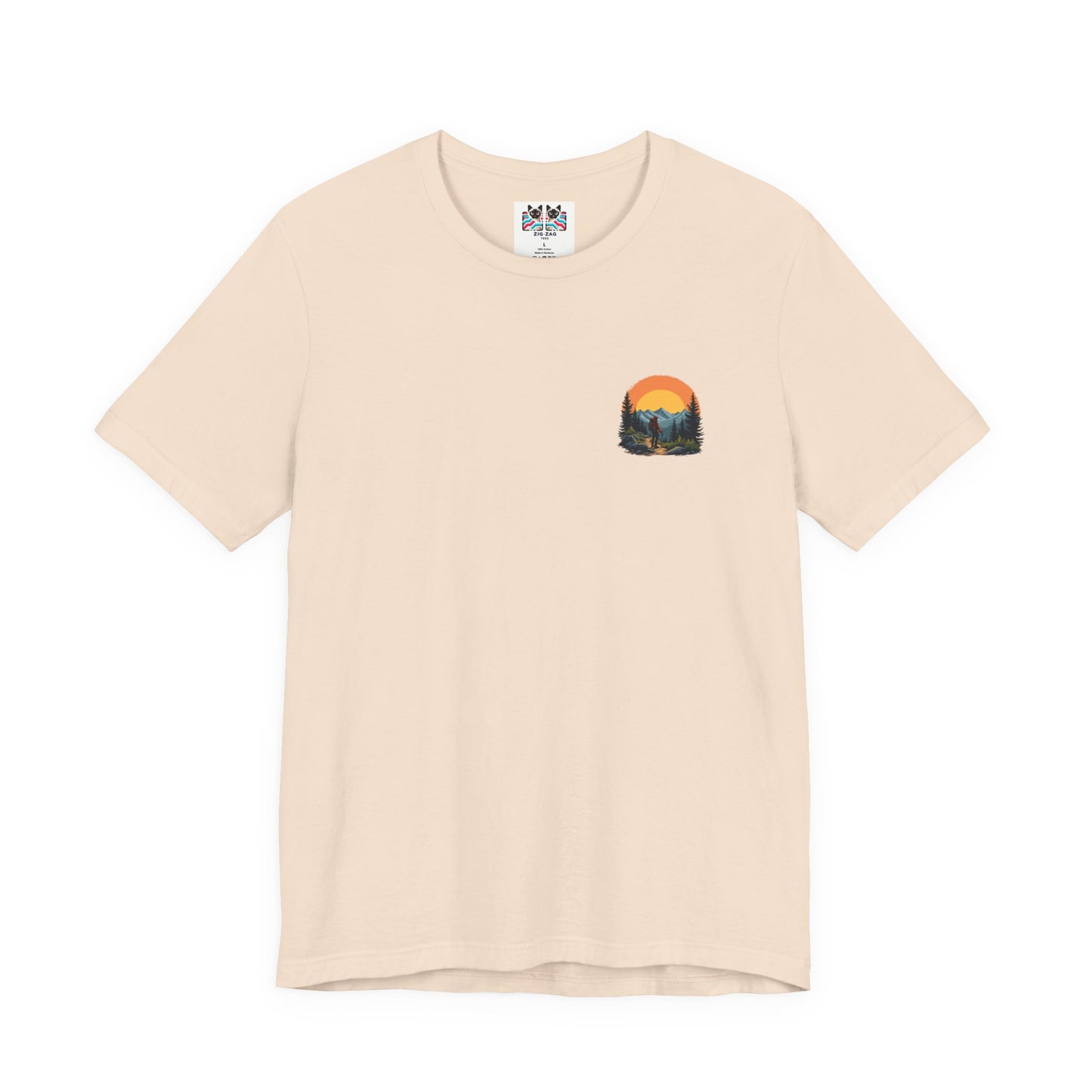 Adventure Seeker Nature Lover T-Shirt – Hiker on Mountain Edge Graphic