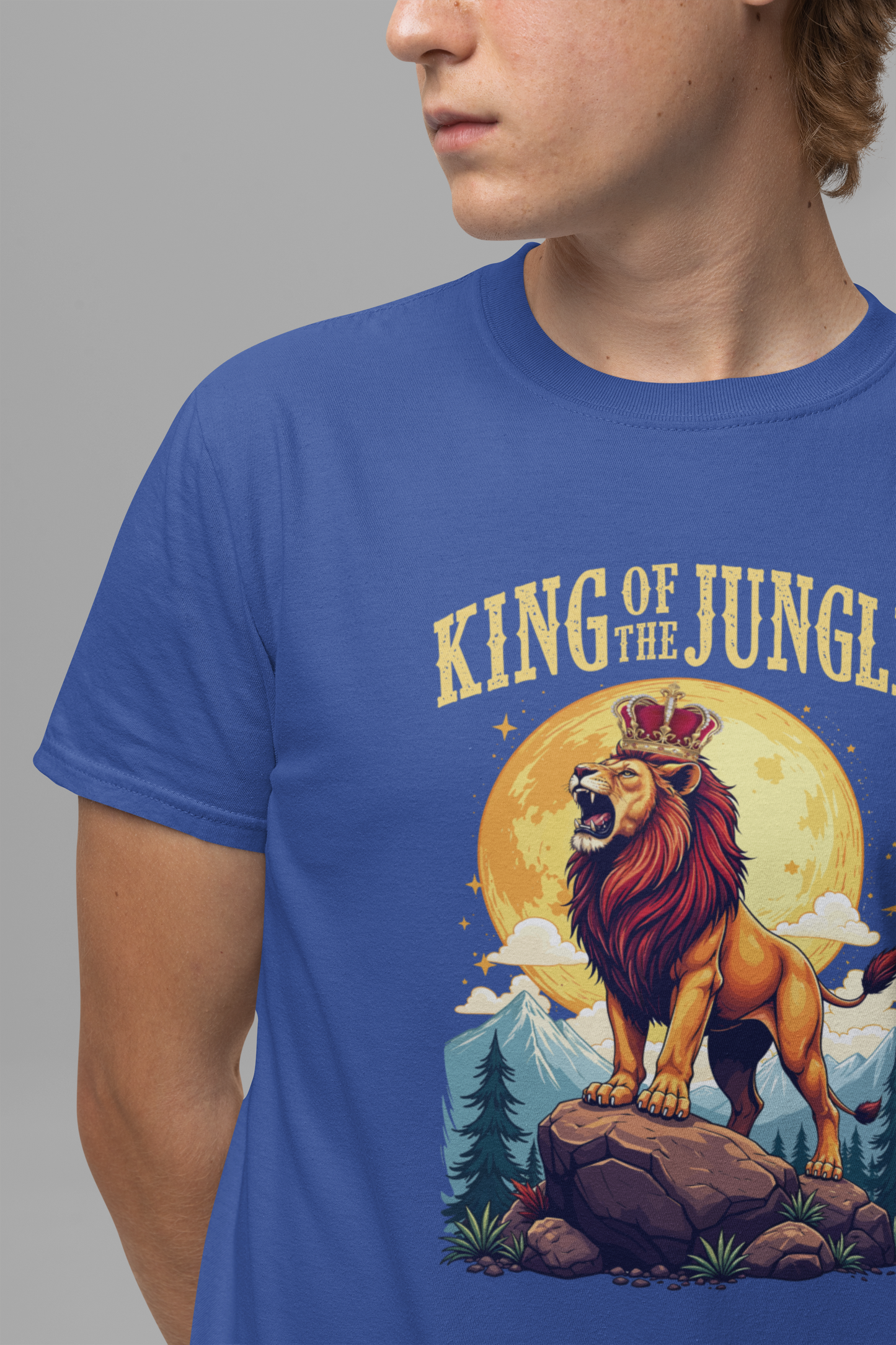 King of the Jungle T-Shirt – Majestic Lion with Crown Graphic Tee