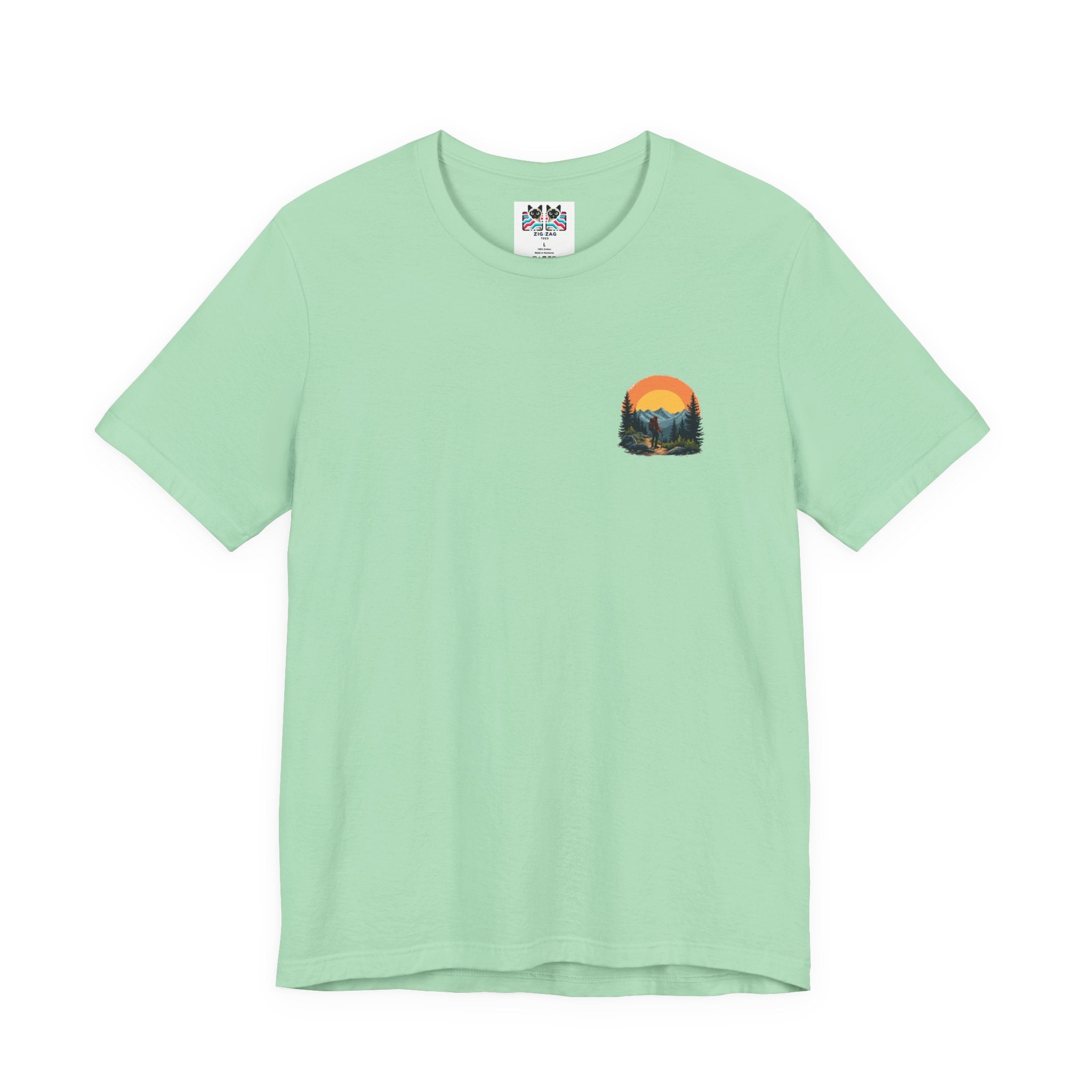 Adventure Seeker Nature Lover T-Shirt – Hiker on Mountain Edge Graphic