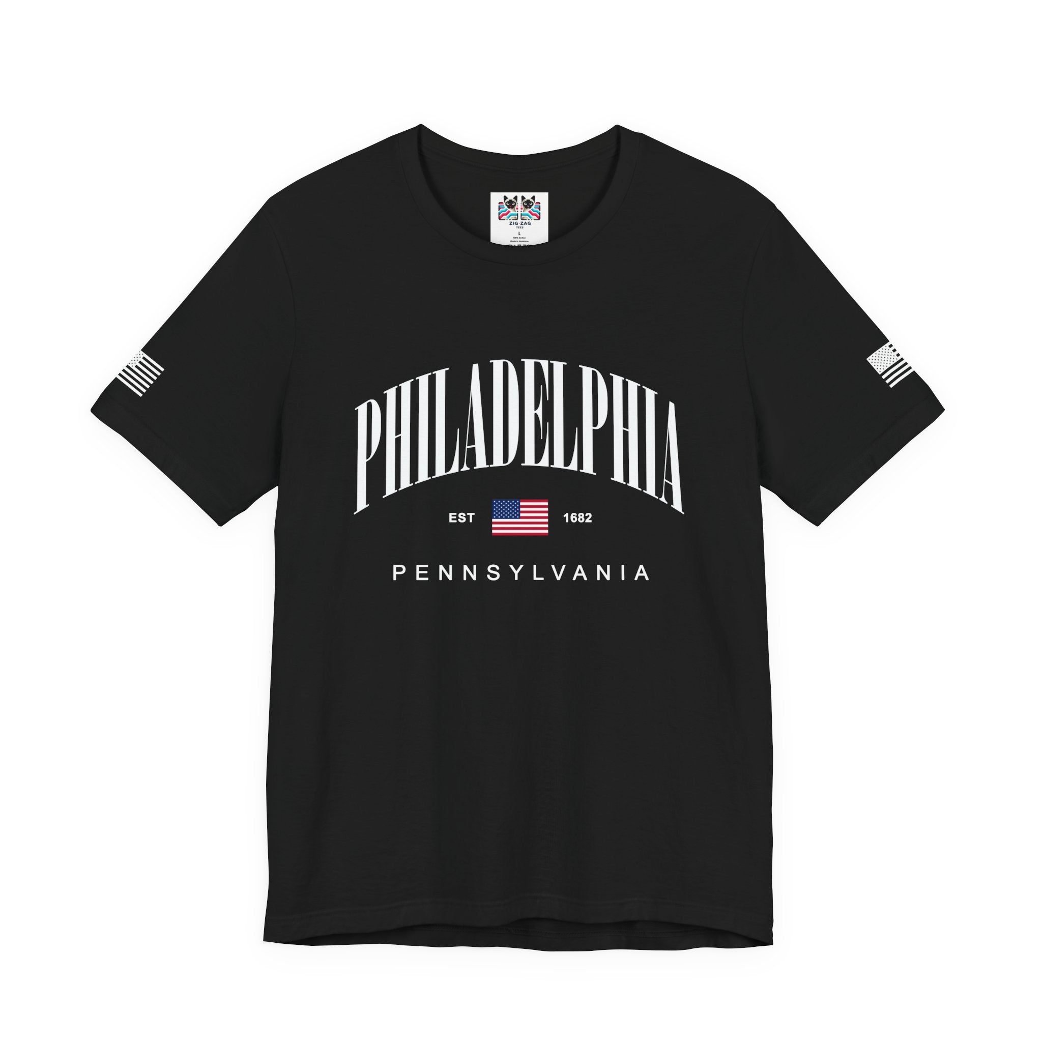 Philadelphia Pennsylvania EST 1682 T-Shirt – Arched American Flag Patriotic Typography Tee