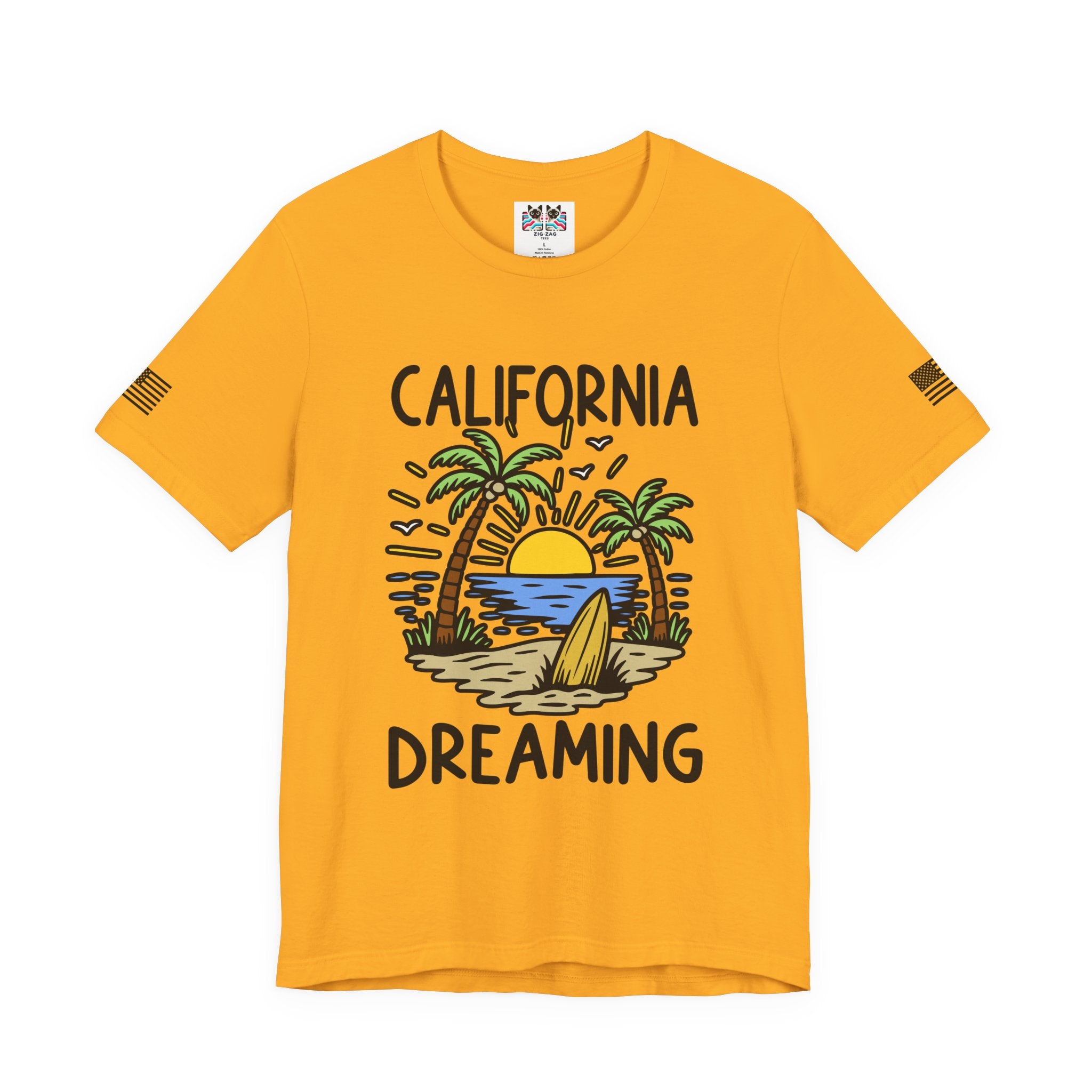 California Dreaming T-Shirt – Beach Sunset Surfboard Palm Tree Tropical Graphic Tee