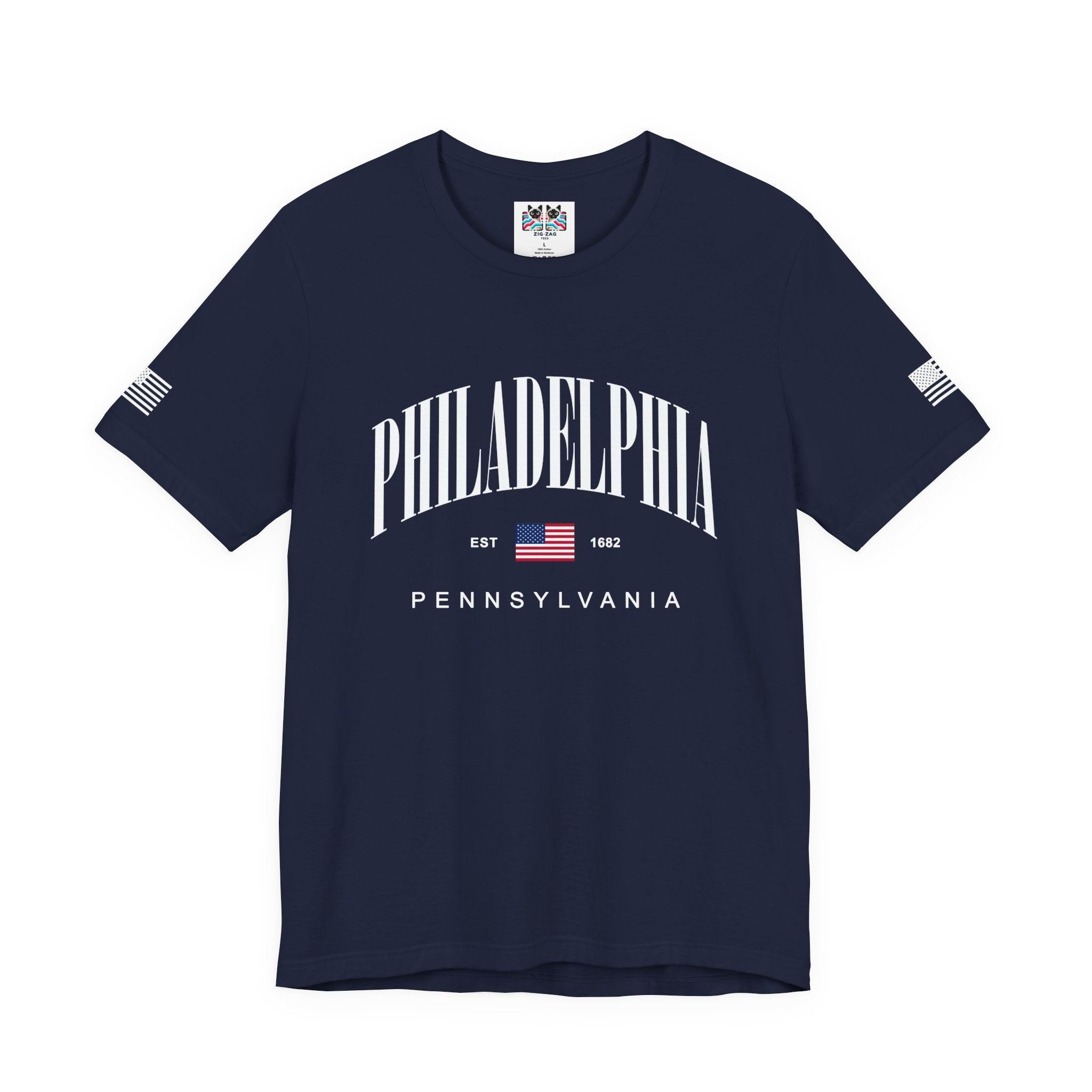 Philadelphia Pennsylvania EST 1682 T-Shirt – Arched American Flag Patriotic Typography Tee