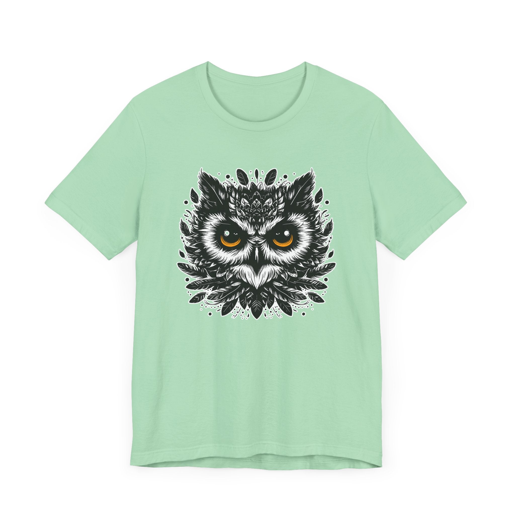 Intense Front-Facing Owl and piercing big yellow eyes Graphic T-Shirt