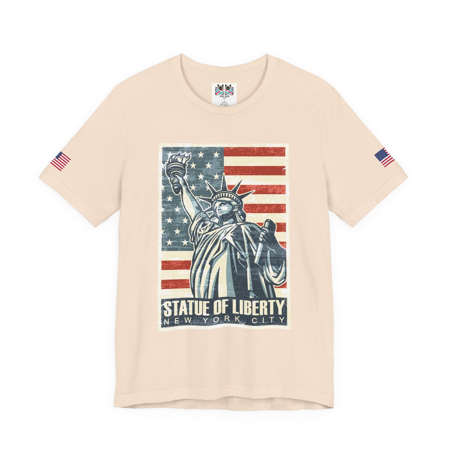 Statue of Liberty T-Shirt - Vintage NYC New York City American Flag Poster Design