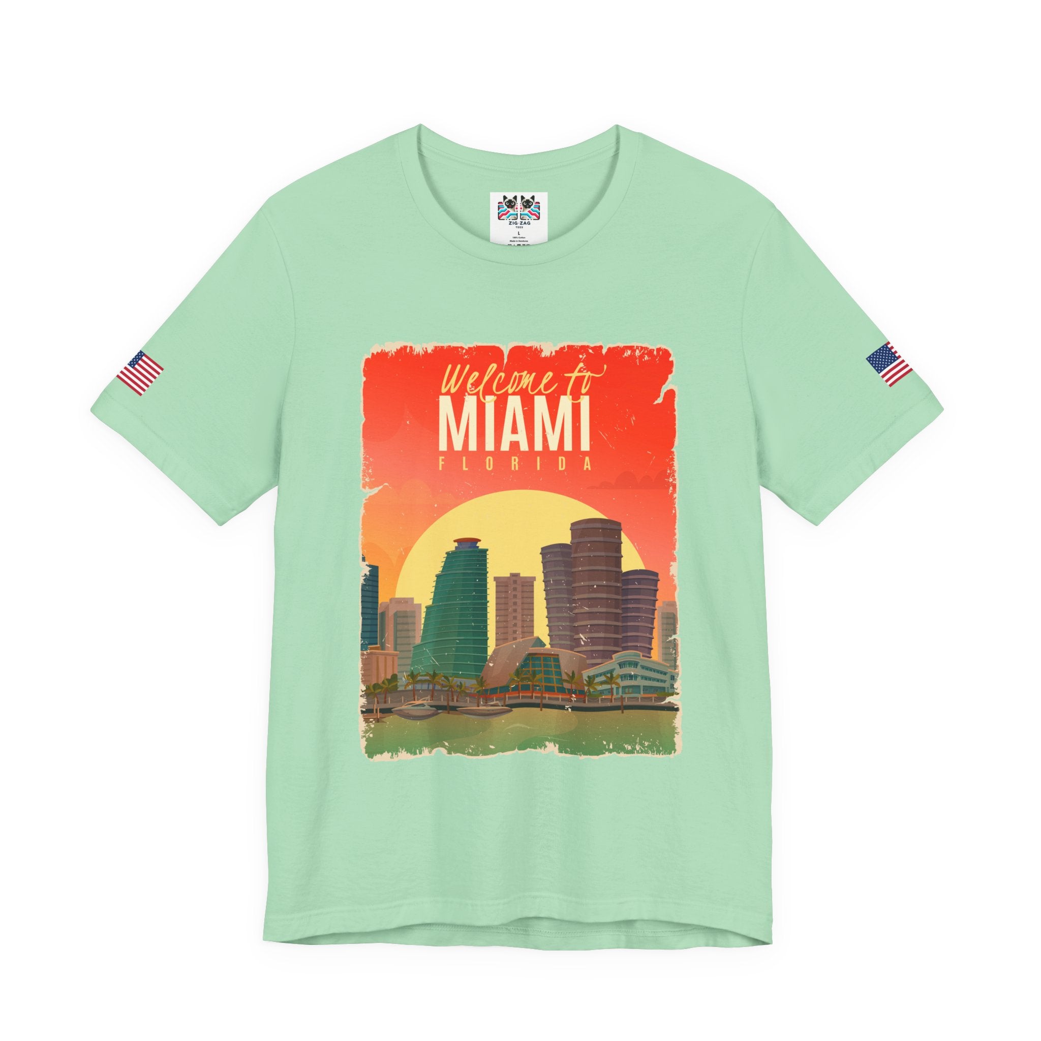 Welcome to Miami Florida T-Shirt – Vintage Retro Skyline Sunset Poster Graphic Tee