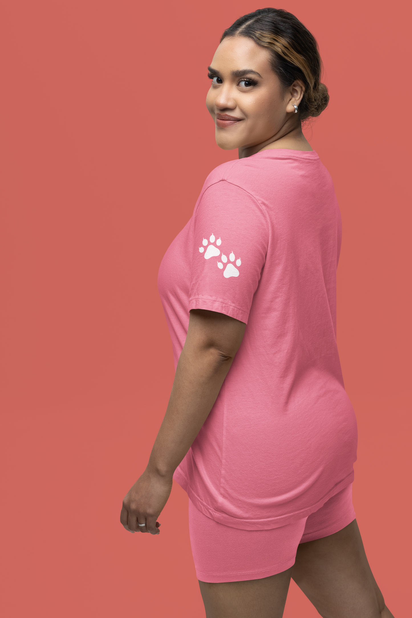 Live Like Someone Left the Gate Open T-Shirt – Running Kittens Freedom Adventure Quote Graphic Tee