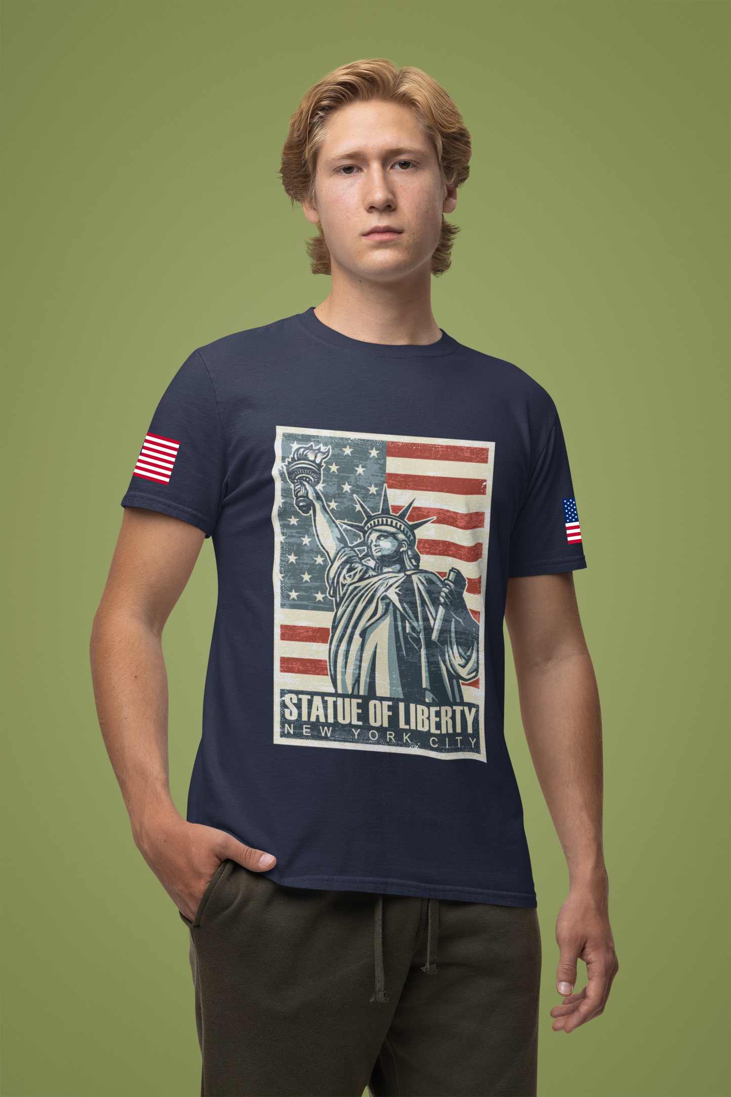 Statue of Liberty T-Shirt - Vintage NYC New York City American Flag Poster Design
