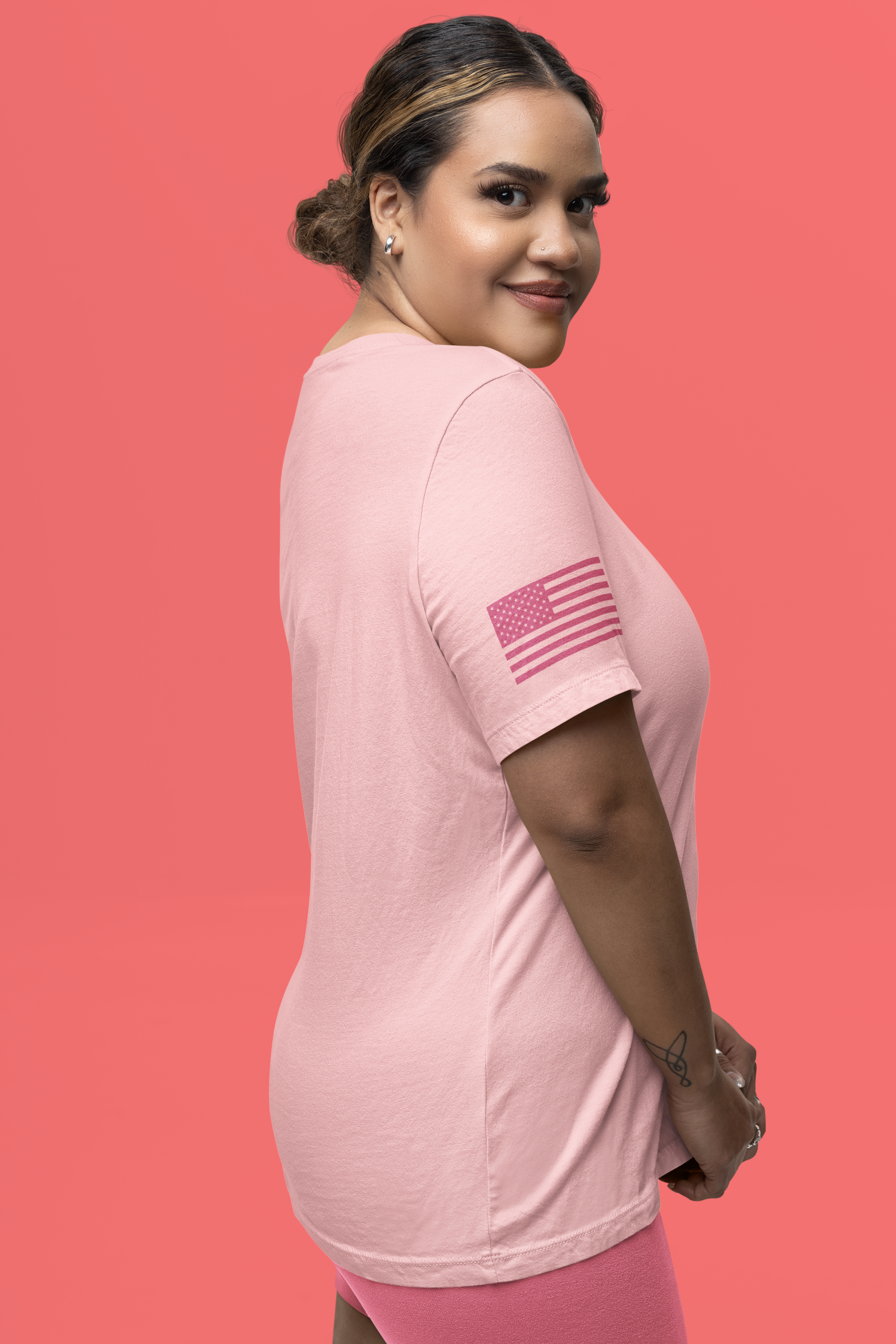 Las Vegas Shots and Slots Nevada Lucky Club T-Shirt – Vegas Skyline Pink Tee