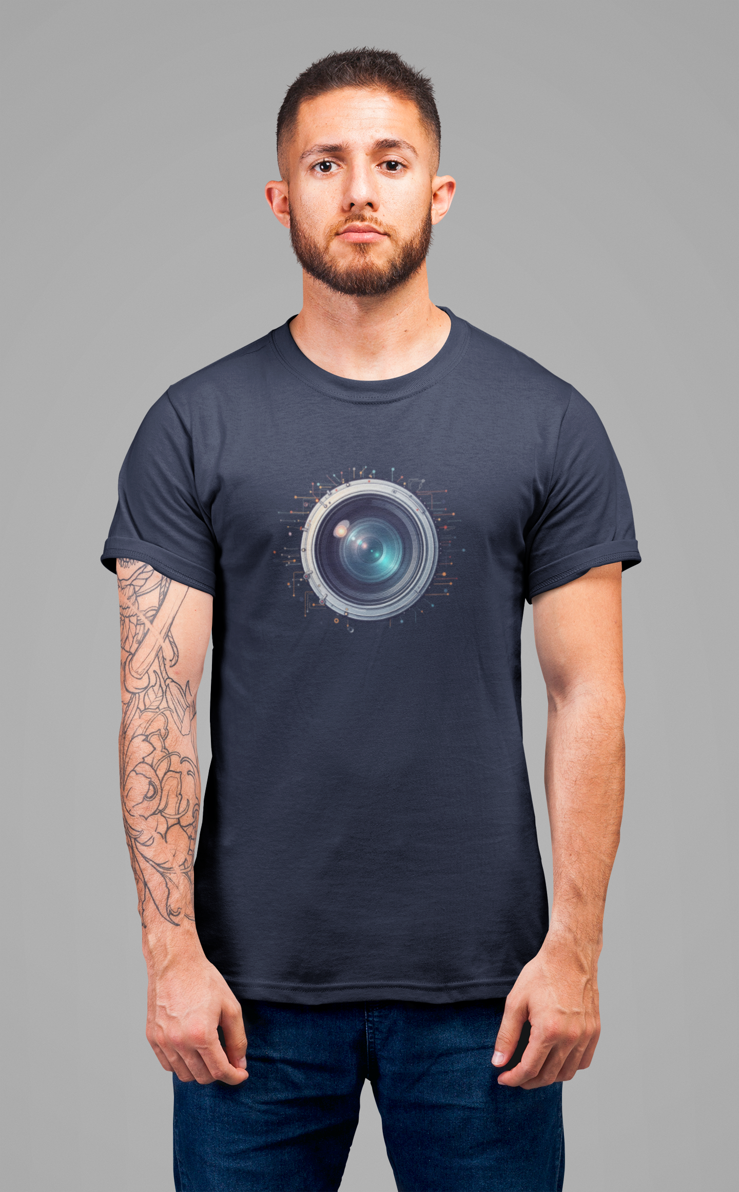 Focus Mode – Large Camera Lens with Radiant Lines & Color Splash Graphic T-Shirt